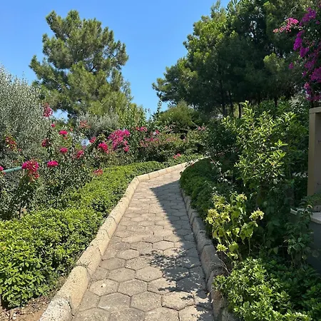 Amos Stone House - Sea View - Private Cove Access Semesterbostad Marmaris